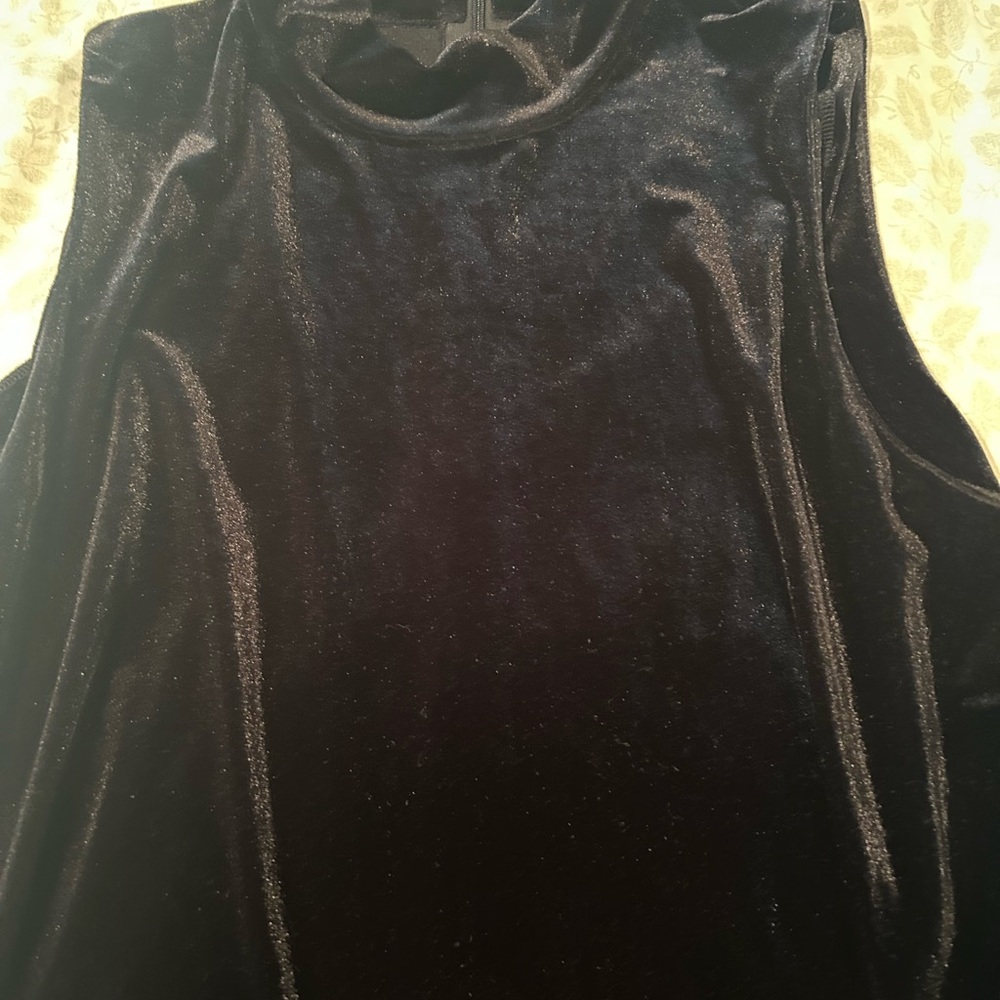 Tahari Black Velvet Sleeveless Top